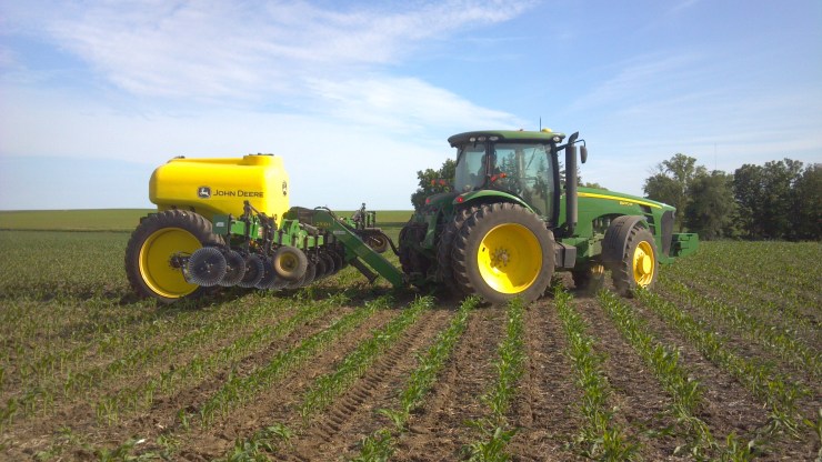 John Deere 2510L
