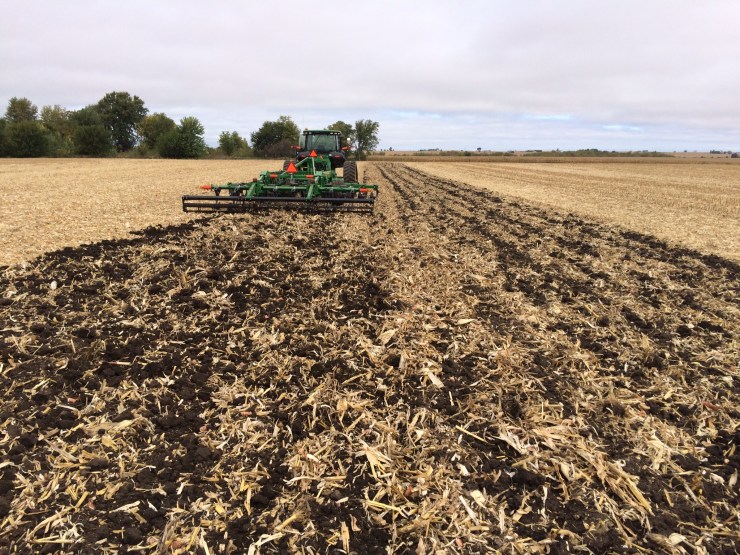 JD 2730 on left and CNH 870 on right 