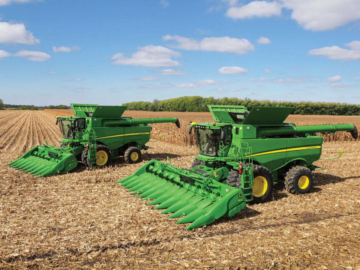John Deere S700 Combine Equipment Performance Upgrades